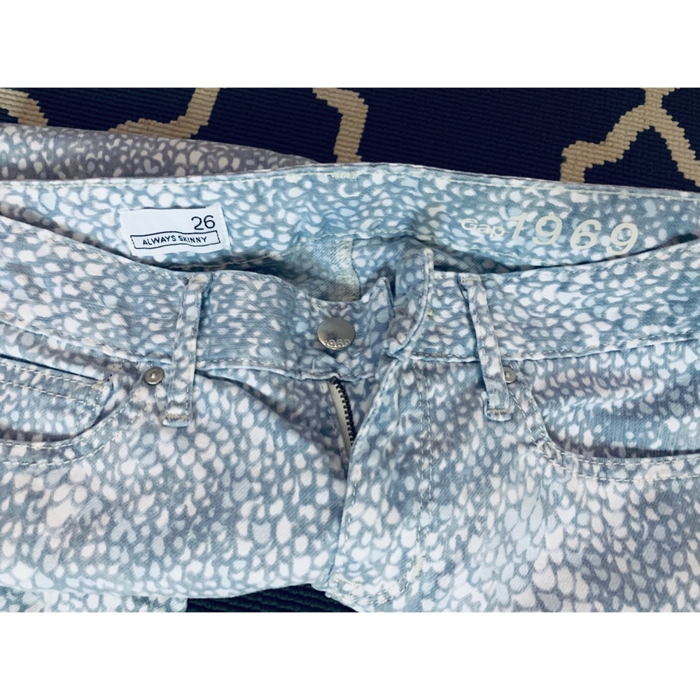 Gap Patterned Pants - image 4